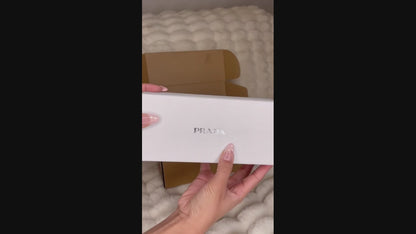 PRADA SYMBOLE